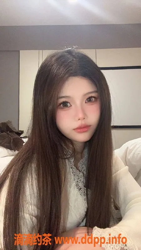 长沙楼凤-开福区20岁椰子，身高165，体验无套口服务