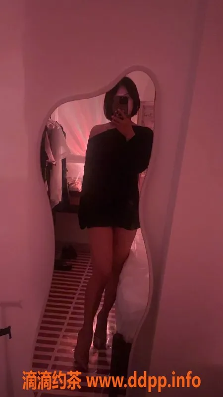 南京楼凤-建邺区韩雪，167cm大长腿，6P只需10PP