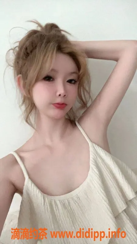 北京楼凤-朝阳十里堡中央美院学妹，20岁168-B