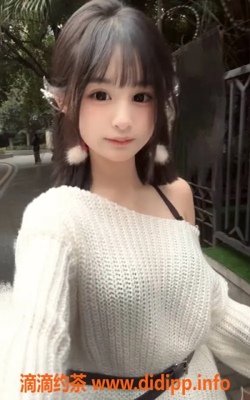 成都楼凤-成都佩奇，16岁，身高162，90斤，服务全