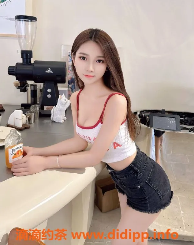 北京楼凤-北京百子湾书书，23岁身高164，体重94，茶费8