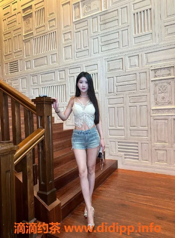 广州楼凤资源信息,广州天河半夏，特价1000元，36式体验等你来