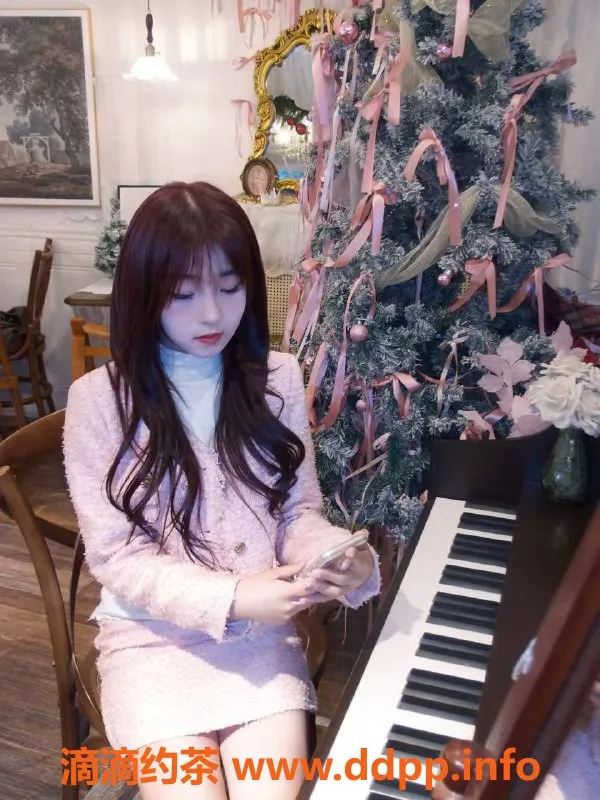 广州楼凤-广州天河区妮妮，700元口吹服务