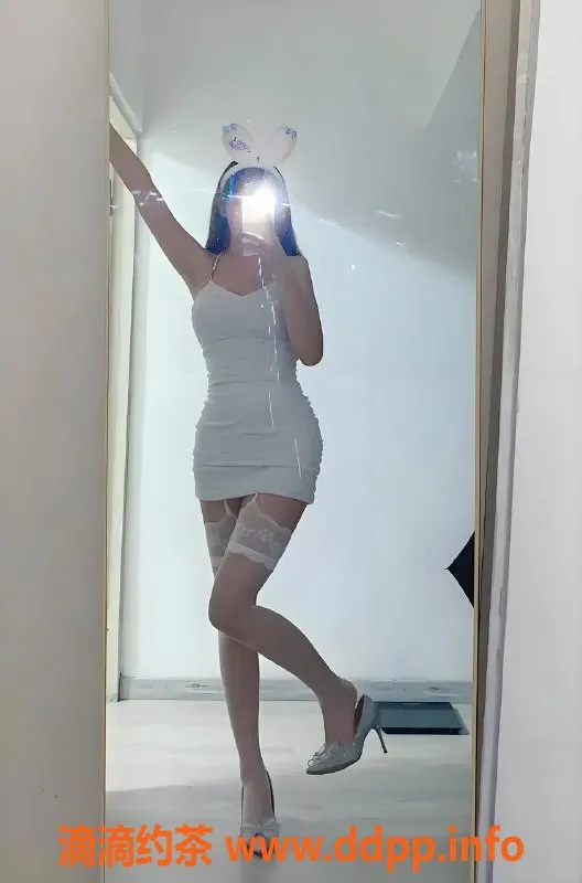 北京楼凤资源信息,北京大郊亭小妮子，165cm体重100，茶费1K