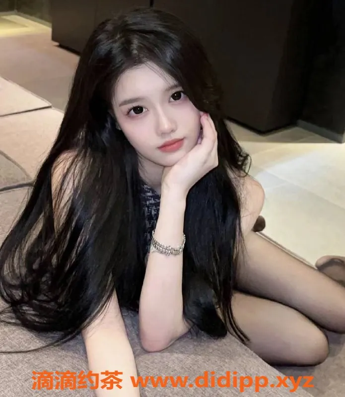 上海楼凤-静安蜜桃，170身高C罩杯，1200元起