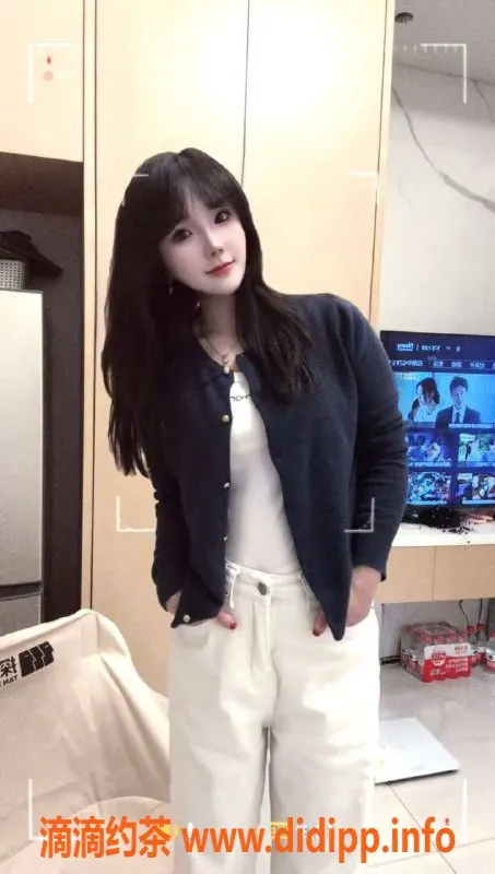 深圳楼凤-龙华泡泡，800元诱惑，私聊了解更多！