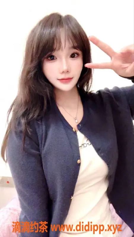 深圳楼凤资源信息,龙华泡泡，800元诱惑，私聊了解更多！