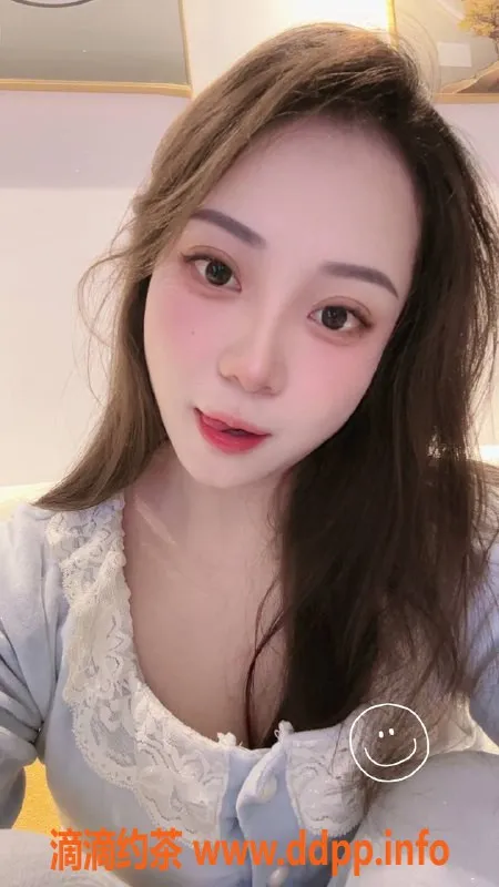 杭州楼凤-拱墅区菲菲，160高49重，75C大胸，400元起