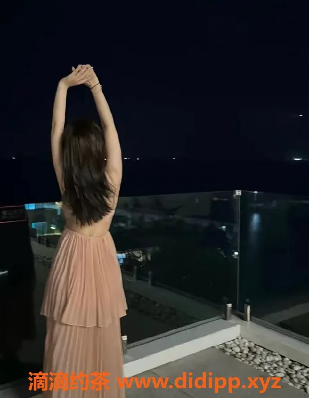 南昌楼凤-西站美女诗诗，24岁34C，调情与爱爱尽享