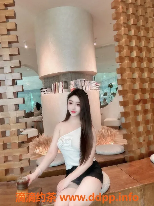 北京楼凤-朝阳网红主播白小纯，168身高，D罩杯，短期在京！