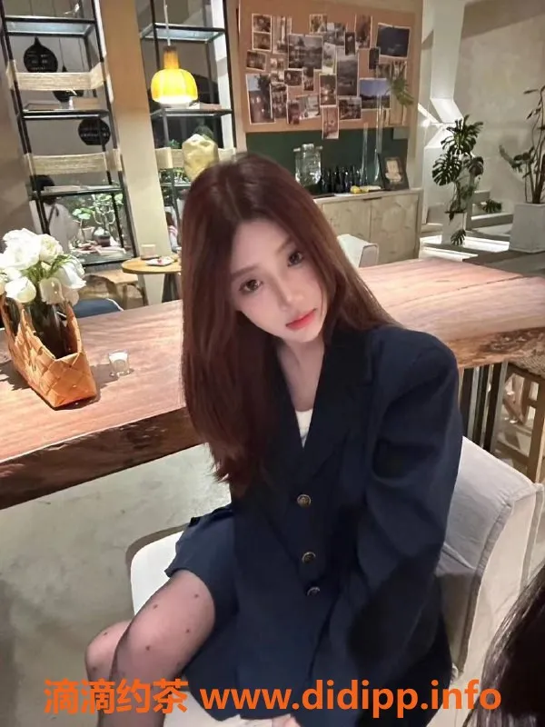 杭州楼凤-滨江杨晓晓，163cm学生，89斤可爱妹子