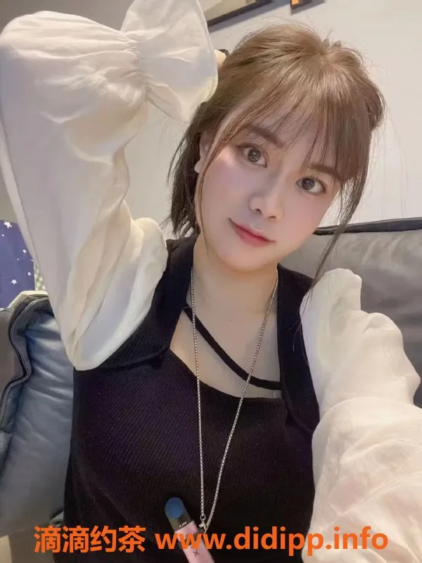 北京楼凤-朝阳北沙滩美少妇，身段妖娆全套服务