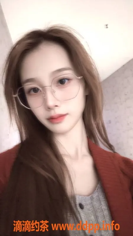 深圳楼凤-南山晓熙，850元起，制服丝袜服务