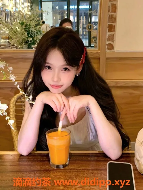 深圳楼凤资源信息,南山米朵朵，性感舌吻与鸳鸯浴体验