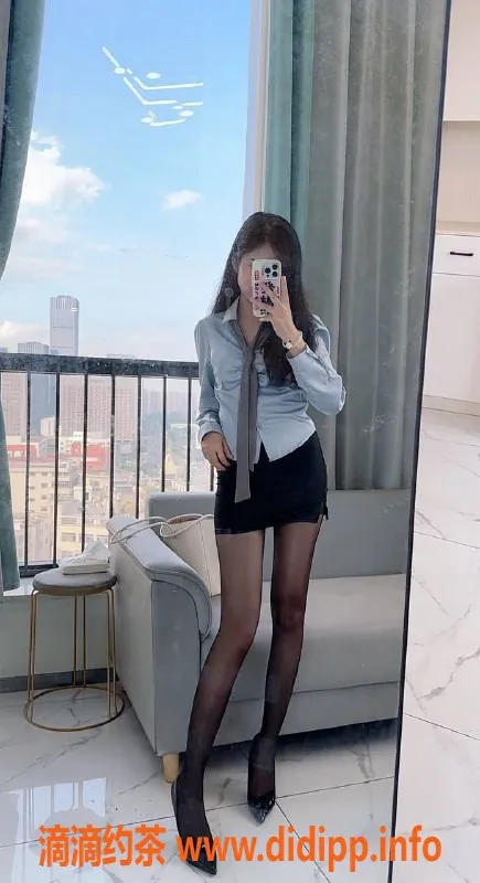 东莞楼凤-南城佳欣老师｜18岁163cm，服务多样