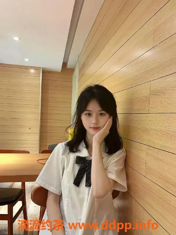 深圳楼凤-宝安怡怡，1200元起，鸳鸯浴+制服服务