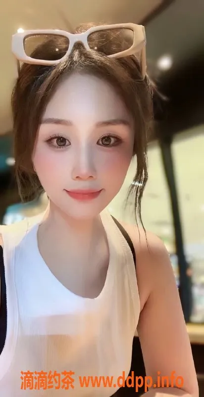 北京楼凤资源信息,三里屯高圆圆，活泼22岁女友风，茶费1K