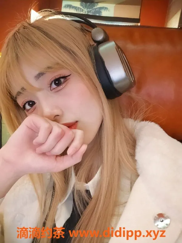 杭州楼凤-高颜值青春嫩妹小玉米，18岁168cm仅45kg