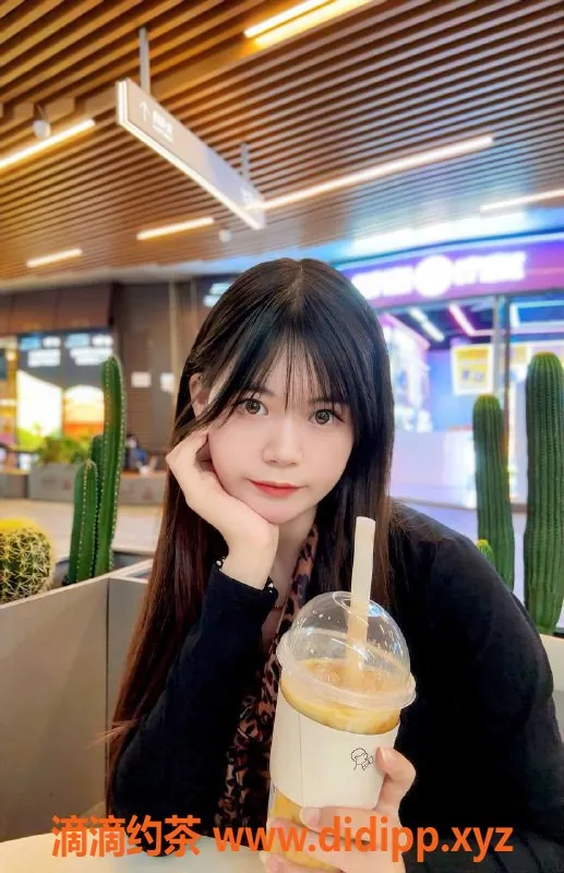 深圳楼凤-宝安可可，千元以上豪华服务，尽享鸳鸯浴与制服魅力