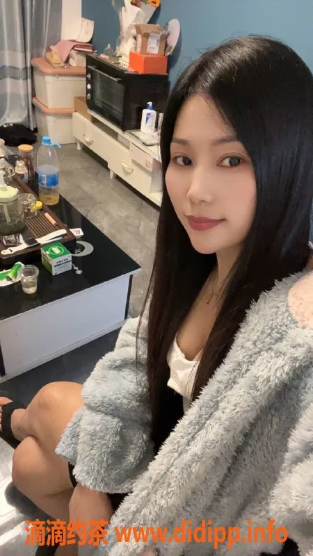 北京楼凤资源信息,大屯路诗楠，23岁白嫩C罩杯，可提供三点粉服务