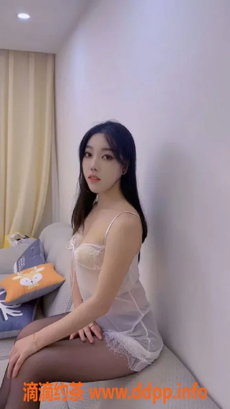 北京楼凤-三里屯柒柒，北京00后美女，身高165体重98