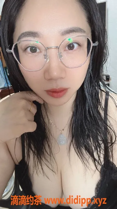 北京楼凤-北京马家堡初见，31岁微胖美女身高160