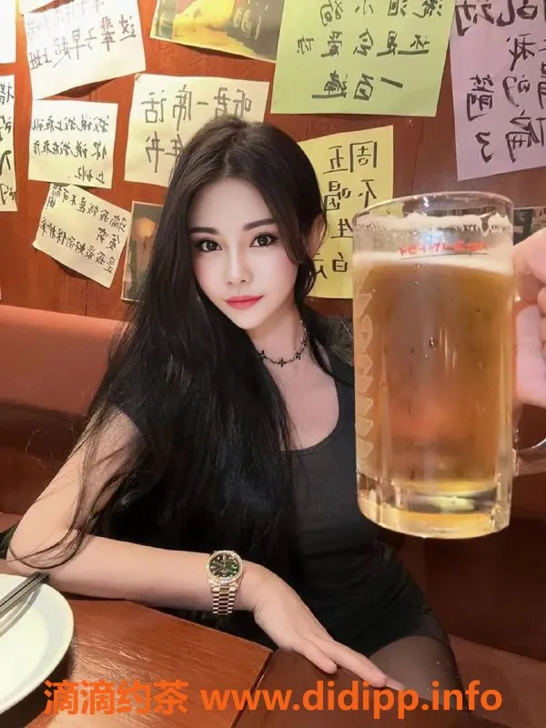 北京楼凤-丰台融达国际 166身高D罩杯骚媚御姐来啦