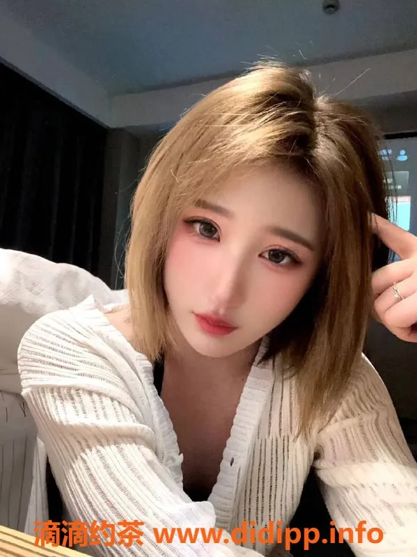 北京楼凤资源信息,00后小模特平面美女，江浙软妹初亮相