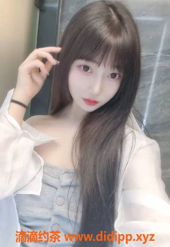 上海楼凤-闵行徐汇交界小野猫，颜值嫩妹C罩杯，1400元起