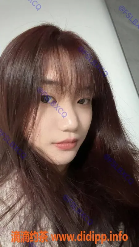 佛山楼凤-南海娜娜，500p即可享受舌吻与六九体验