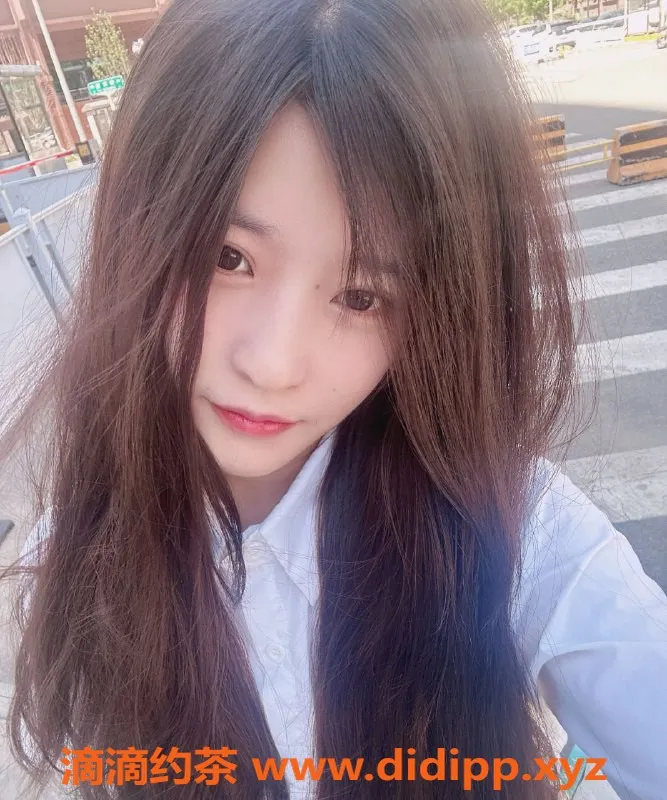 北京楼凤-丰台邻家女孩，00后温柔火热相伴