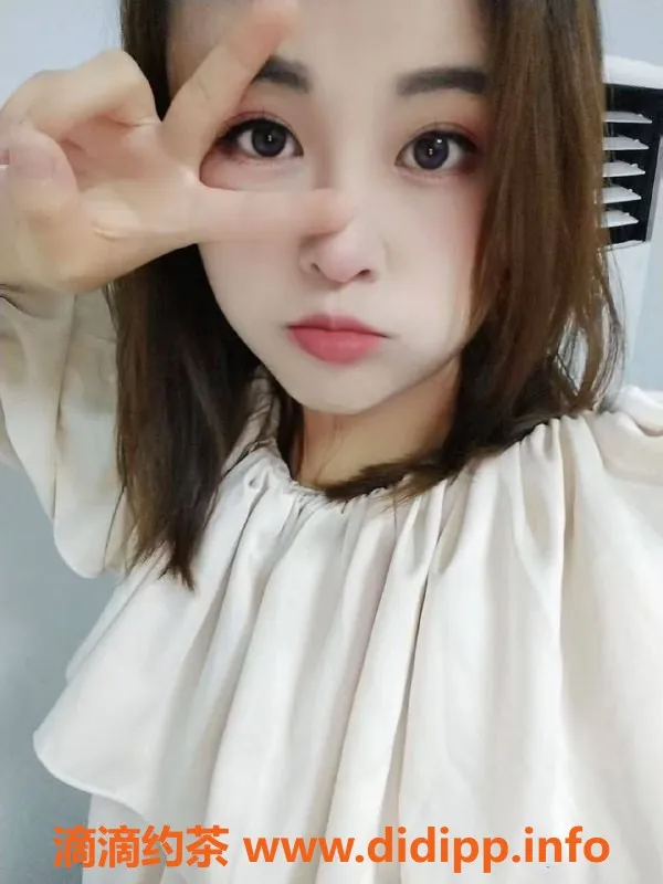 北京楼凤资源信息,北京酒仙桥桃子，25岁D罩杯，茶费8