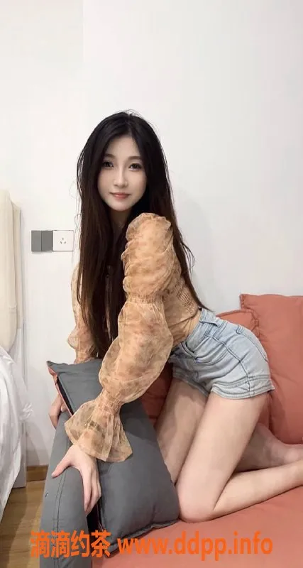 杭州楼凤-余杭佳佳，20岁，90斤，陪浴69服务，夜场40张