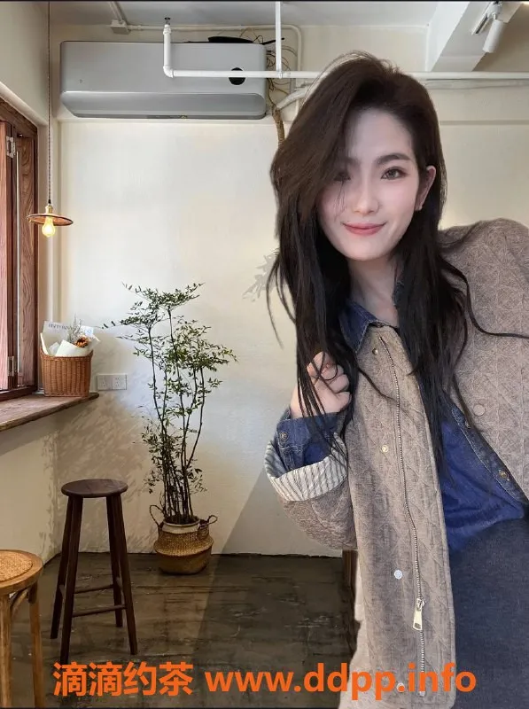 杭州楼凤-余杭区鬼鬼，身材168、55kg，D罩杯，超值服务！