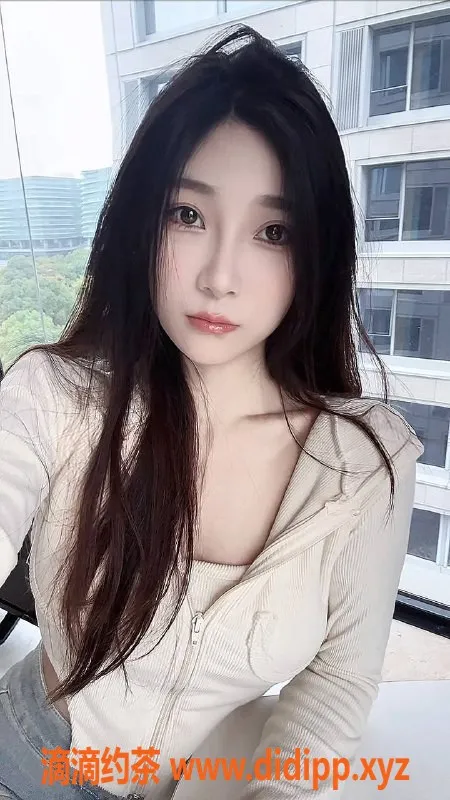 杭州楼凤-余杭区佳佳20岁，162cm，90斤，激情服务无限畅享