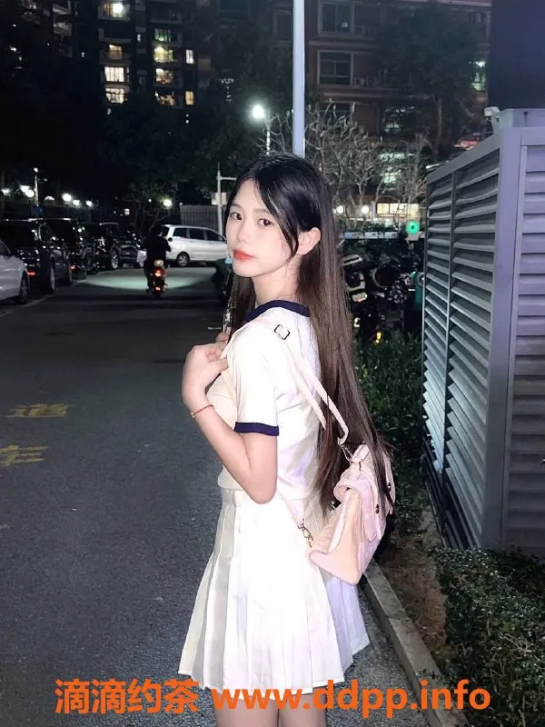 成都楼凤-武侯区嫩妹小米，课时费7p，颜值超高