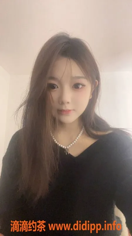 成都楼凤资源信息,成都成华区18岁可爱妹子，身高165，服务良好