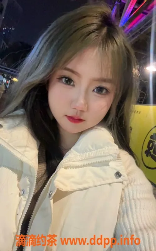 成都楼凤资源信息,成都萱萱，16岁165cm，优质陪洗服务500元