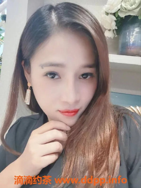 广州楼凤-天河少妇雨欣，400p视频验证美颜照