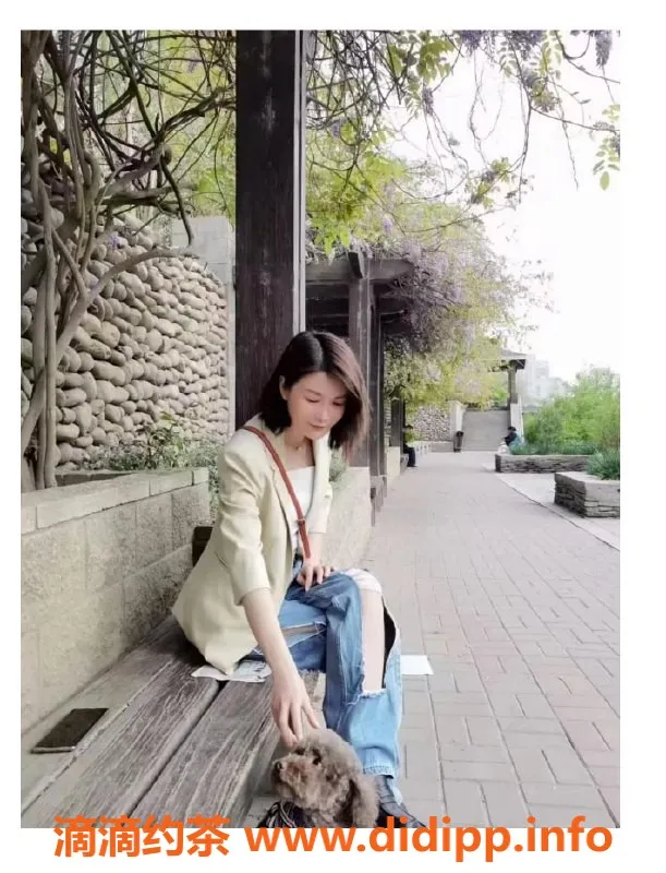 北京楼凤-丰台熟女小项保建，苗条白净90斤，亲民5张起