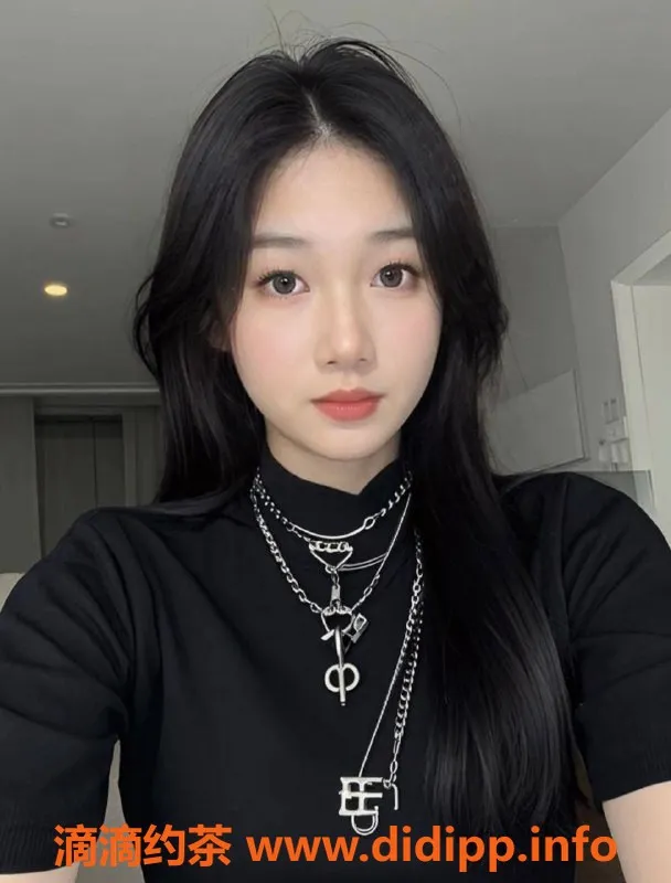 深圳楼凤-宝安芷晴，750元舌吻69，身享调情快感