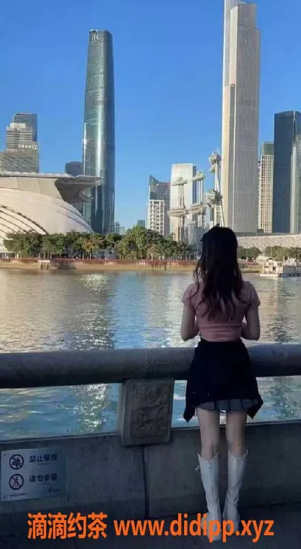 深圳楼凤资源信息,福田莞式钱多多，160cm身高，26岁，400元享受服务