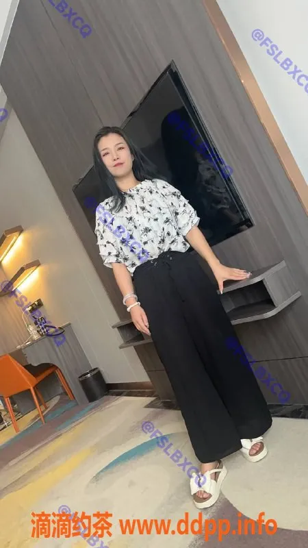 佛山楼凤-南海文静，500元起，六九洗吹做服务