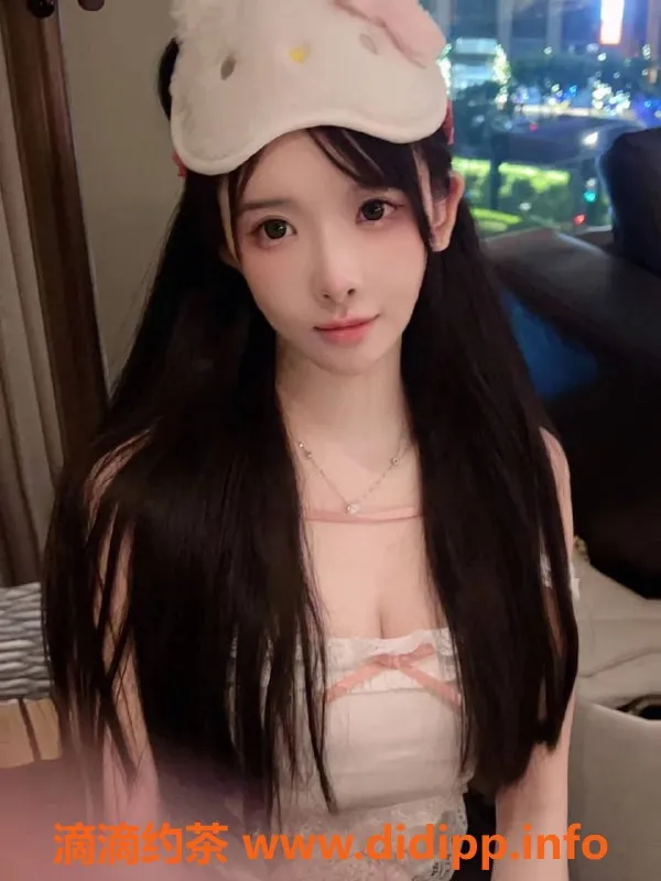 杭州外围-萧山区雪白透粉女孩，特价2500约60分钟