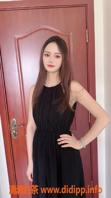 西安楼凤-西安高新小暖，98年可爱女神，课费5/9