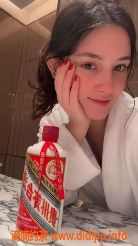 北京楼凤-意大利留学生，170高D罩杯，朝阳百子湾