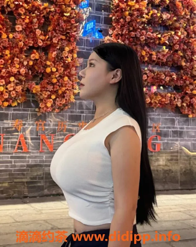 北京spa会所-朝阳馒头妹妹回归｜热情巨乳G杯特惠