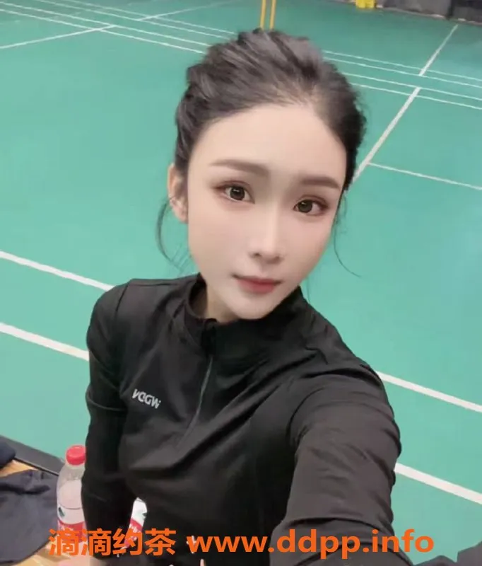 北京spa会所-海淀00后青春小妞，165身高诱人专服务