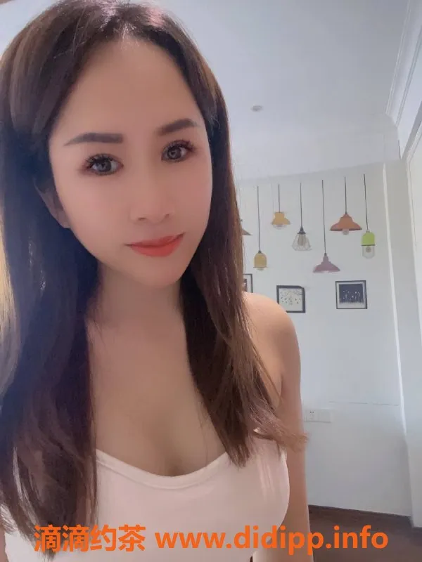 佛山楼凤-禅城区多多，洗吹做服务，价格488起