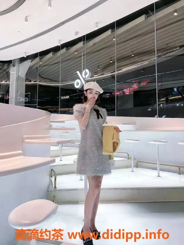 上海楼凤-徐汇桃子，165身高45体重，1500p等你来玩！